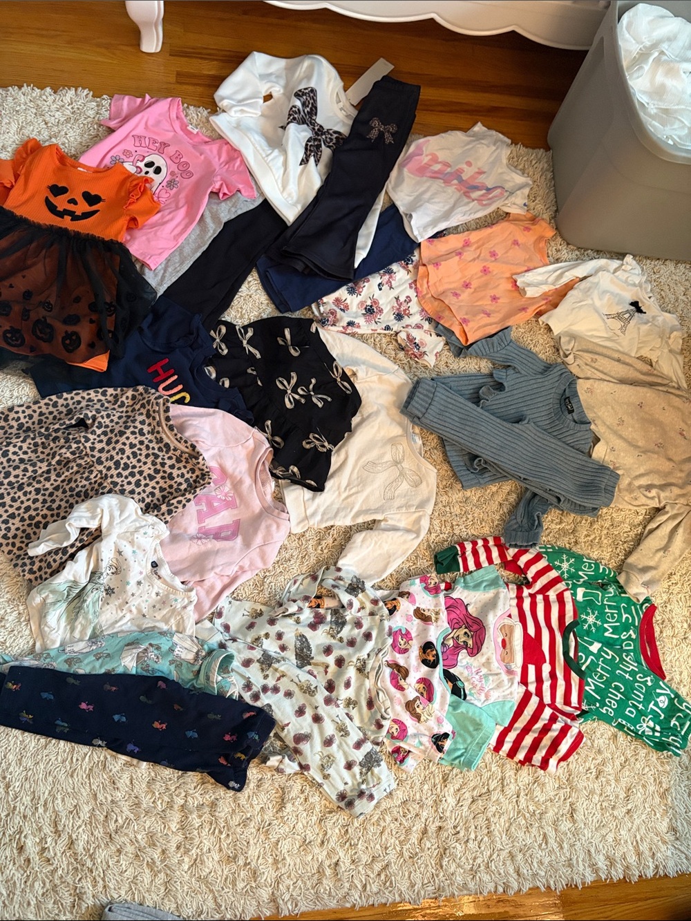 Huge 2t bundle 32pc